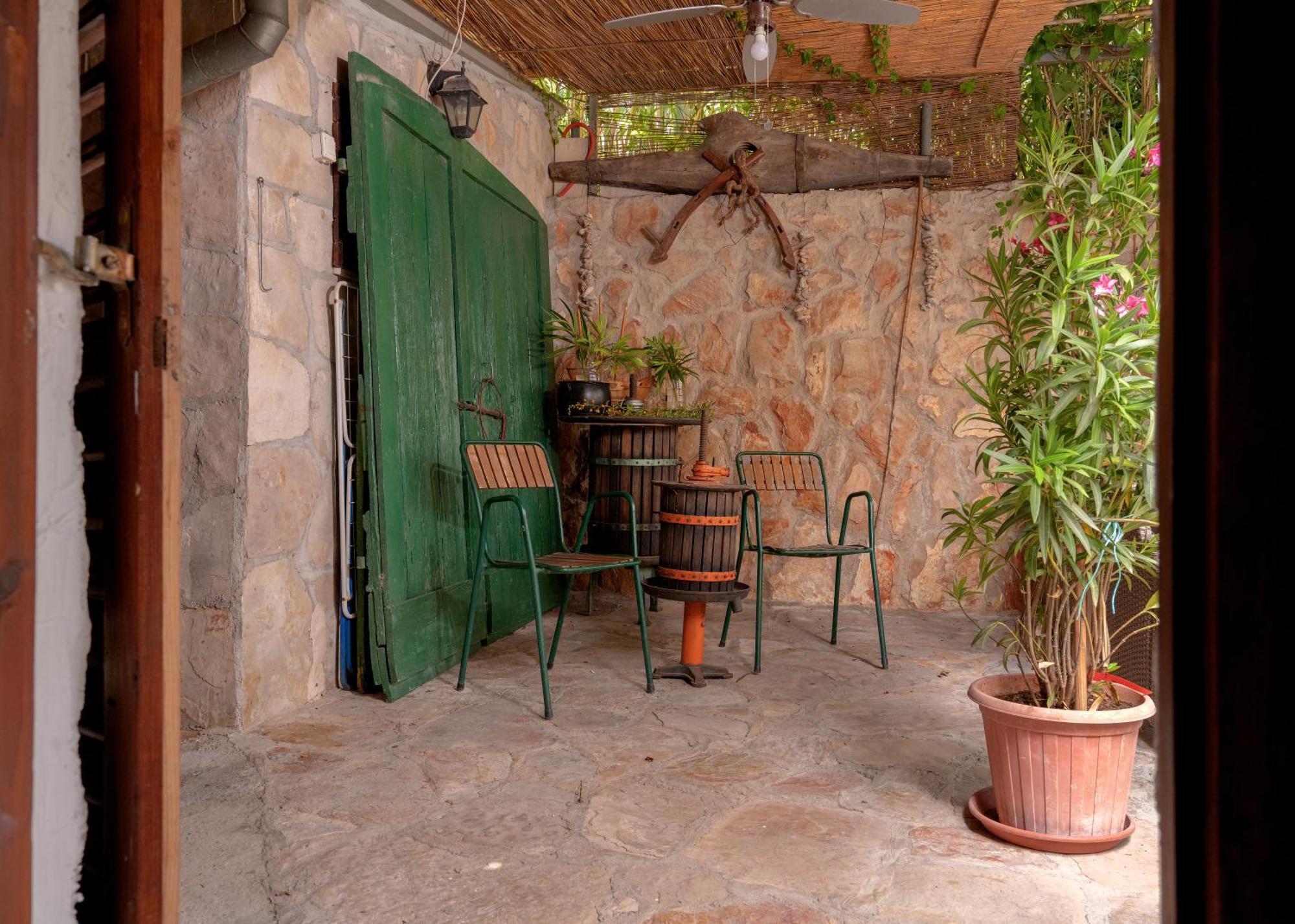 Holiday Home Skala With Hot Tub & Kala With Terrace Pitve Luaran gambar